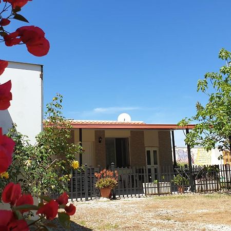 B&B Villa Romina San Cataldo  Bagian luar foto